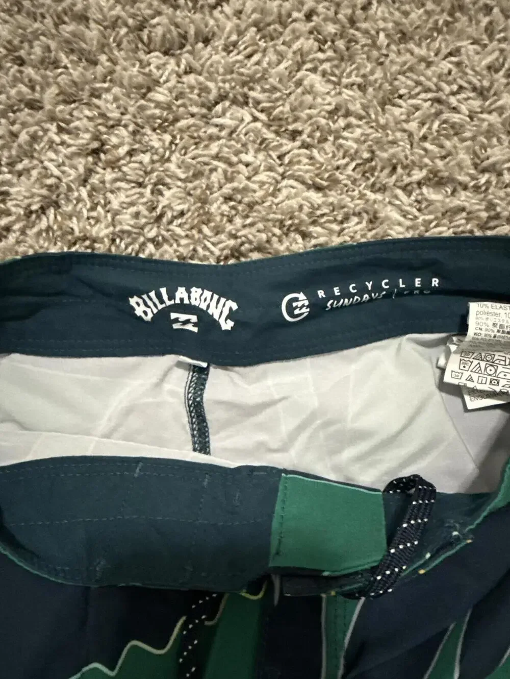 Billabong Bold Green Board Shorts - Boys Size 23